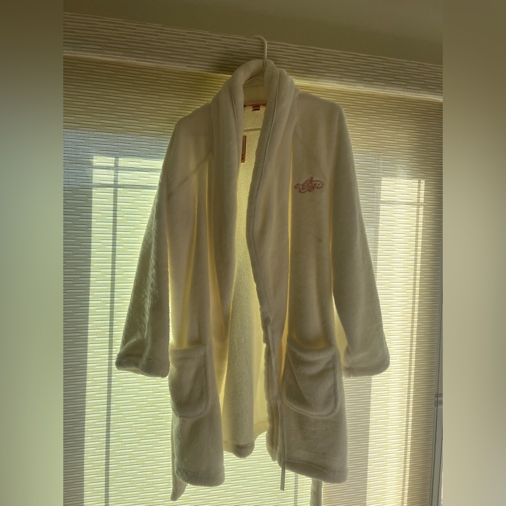 Cozy White/Cream Women's Angel Victoria’s Secret Robe